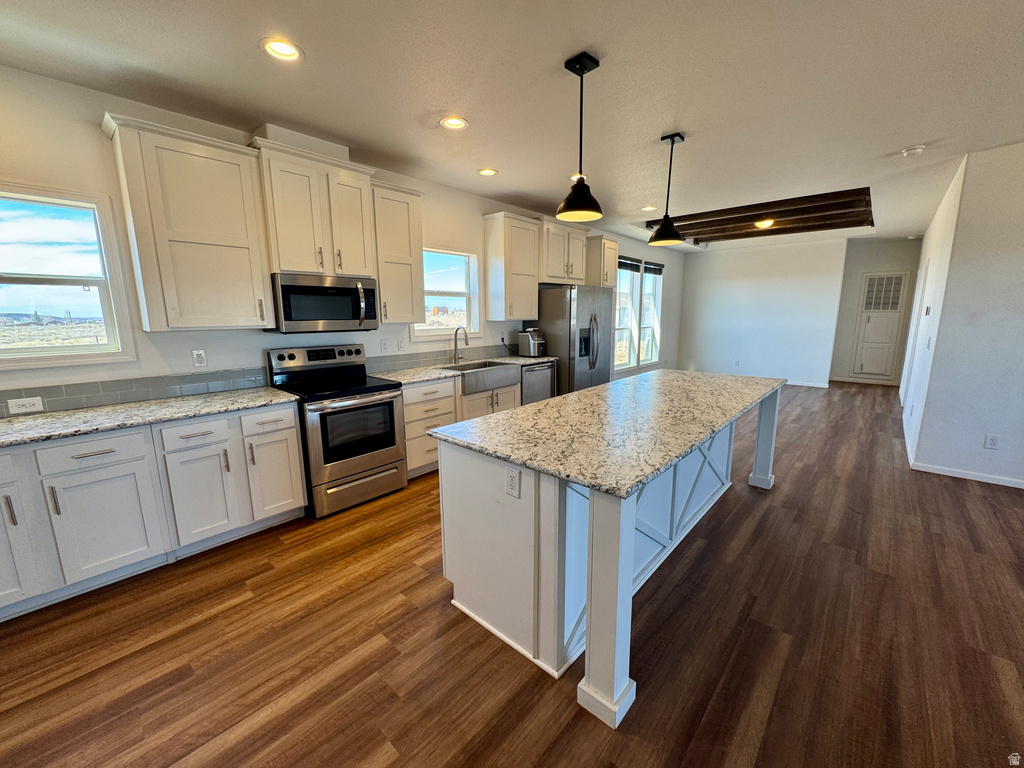 385 BOBBIE LN La Sal, UT 84530