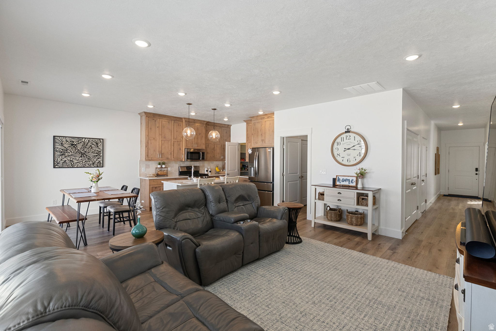 409 W 3085 S Nibley, UT 84321