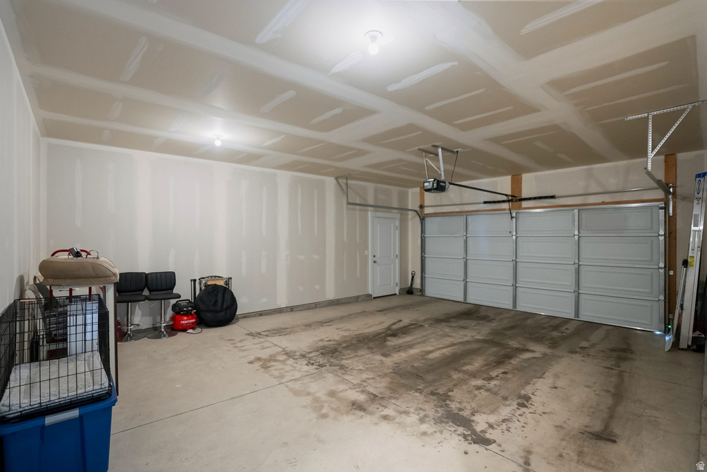 409 W 3085 S Nibley, UT 84321