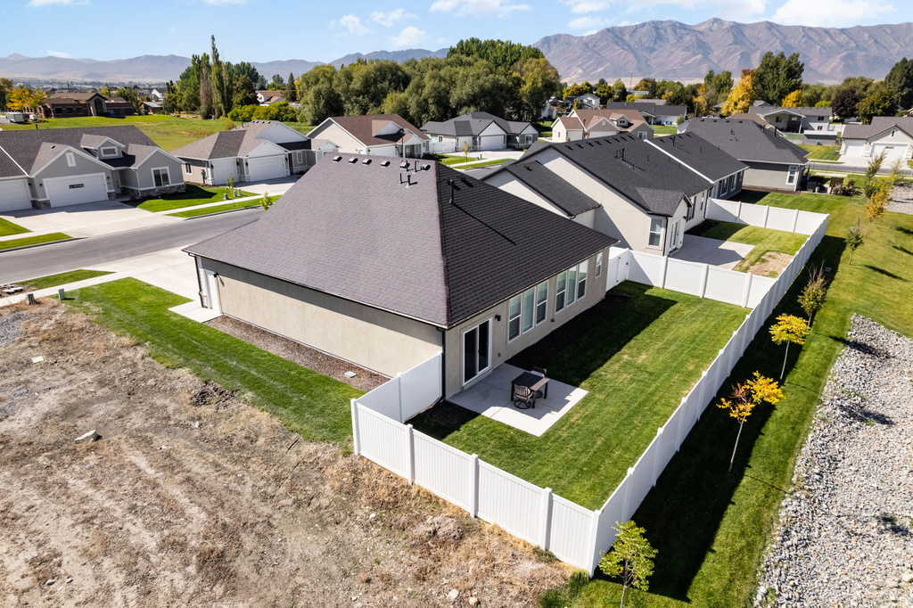 409 W 3085 S Nibley, UT 84321