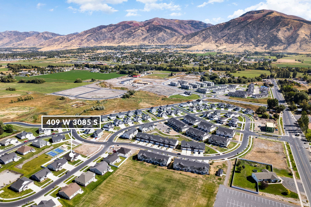409 W 3085 S Nibley, UT 84321