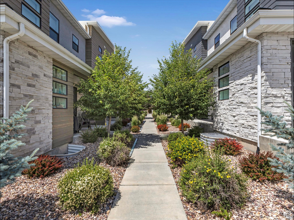 9217 S HOLIDAY BOWL CT Sandy, UT 84094