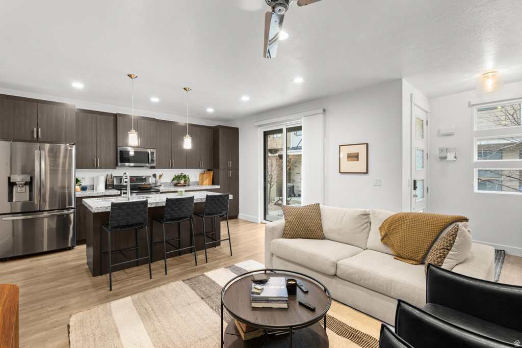 9217 S HOLIDAY BOWL CT Sandy, UT 84094