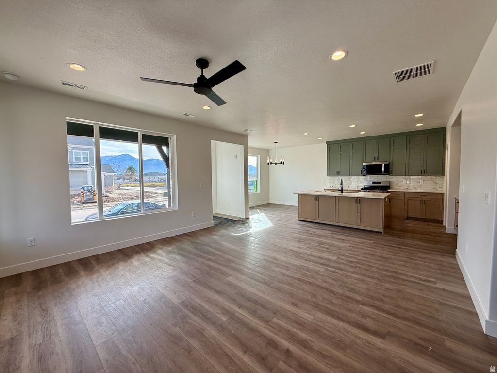 2709 N GALLOWAY LN #174 Plain City, UT 84404