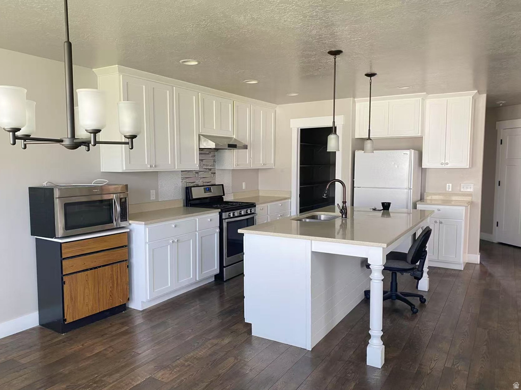 894 S 2100 W Orem, UT 84059