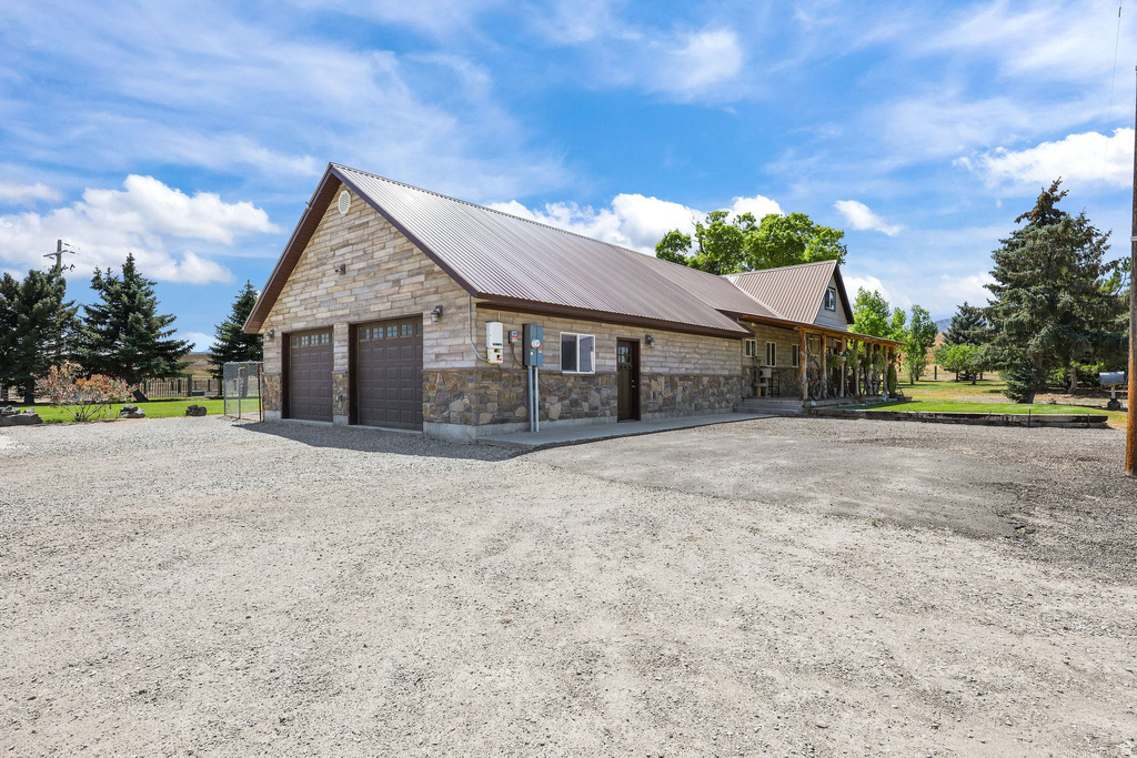 6995 W 2200 S Weston, ID 83286