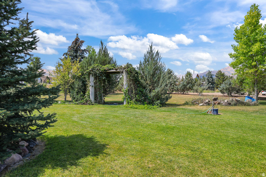 6995 W 2200 S Weston, ID 83286