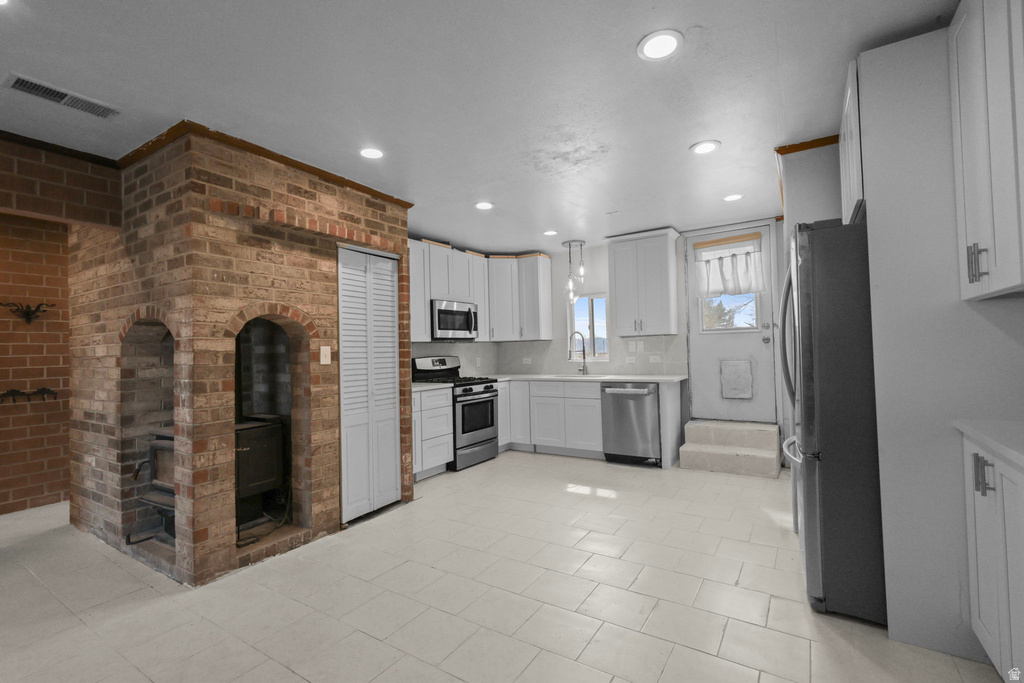 211 W 400 S Fountain Green, UT 84632