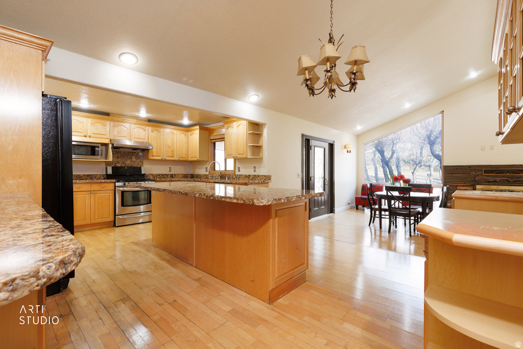 11129 S 2125 E Sandy, UT 84092