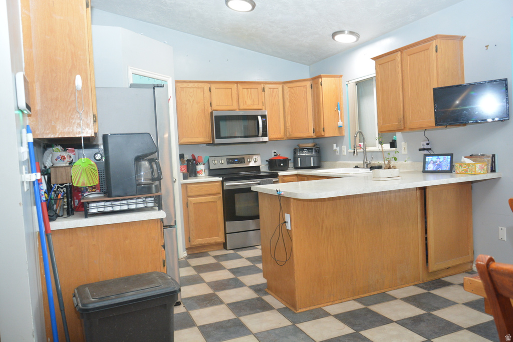 932 N 1250 ST Tooele, UT 84074