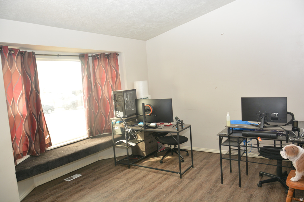 932 N 1250 ST Tooele, UT 84074