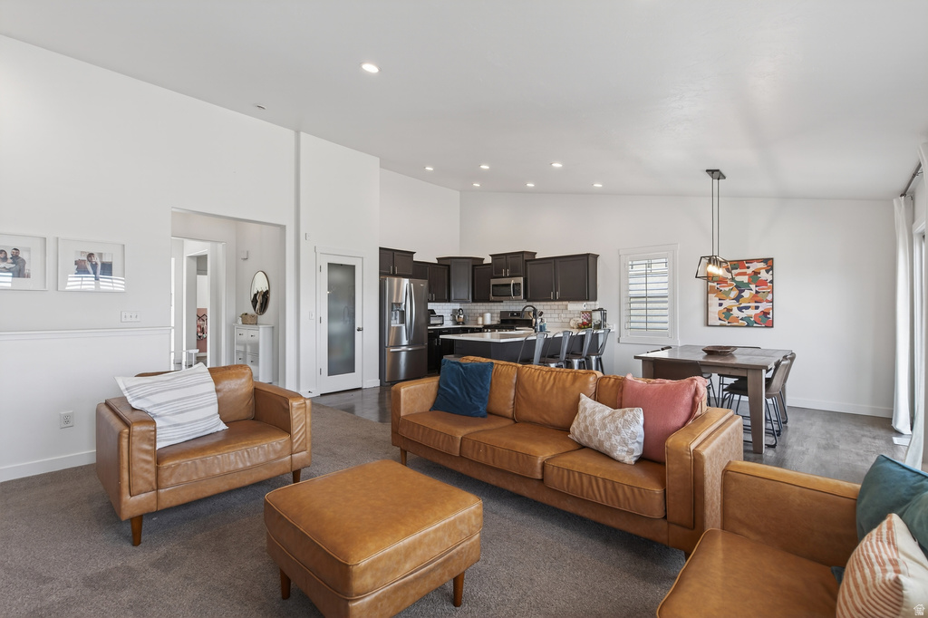 5212 W COURTLY LN Herriman, UT 84096