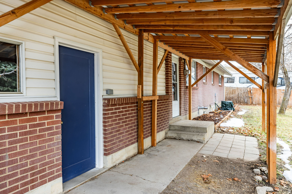 215 N 800 E Hyrum, UT 84319