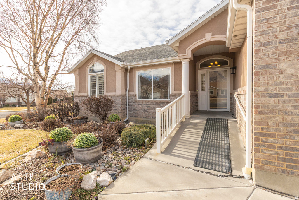 571 E 2250 N North Ogden, UT 84414