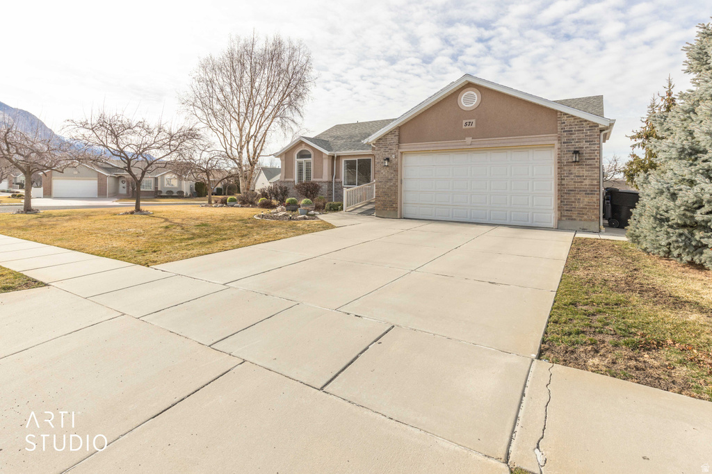 571 E 2250 N North Ogden, UT 84414
