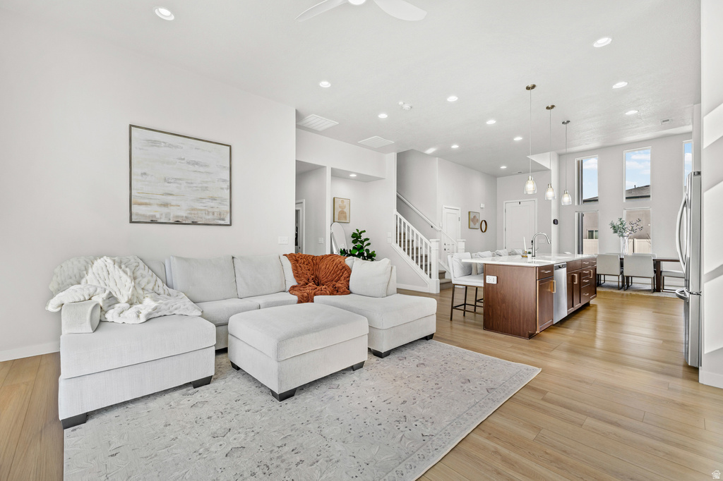 2924 S 2500 W Syracuse, UT 84075