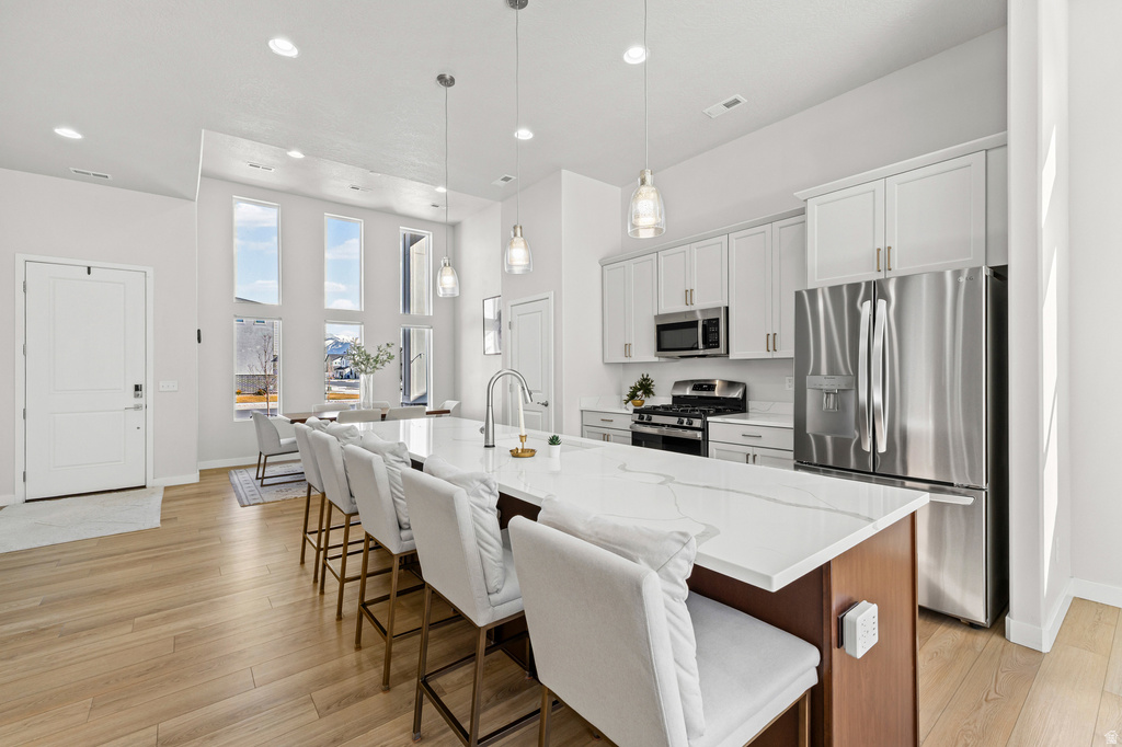 2924 S 2500 W Syracuse, UT 84075