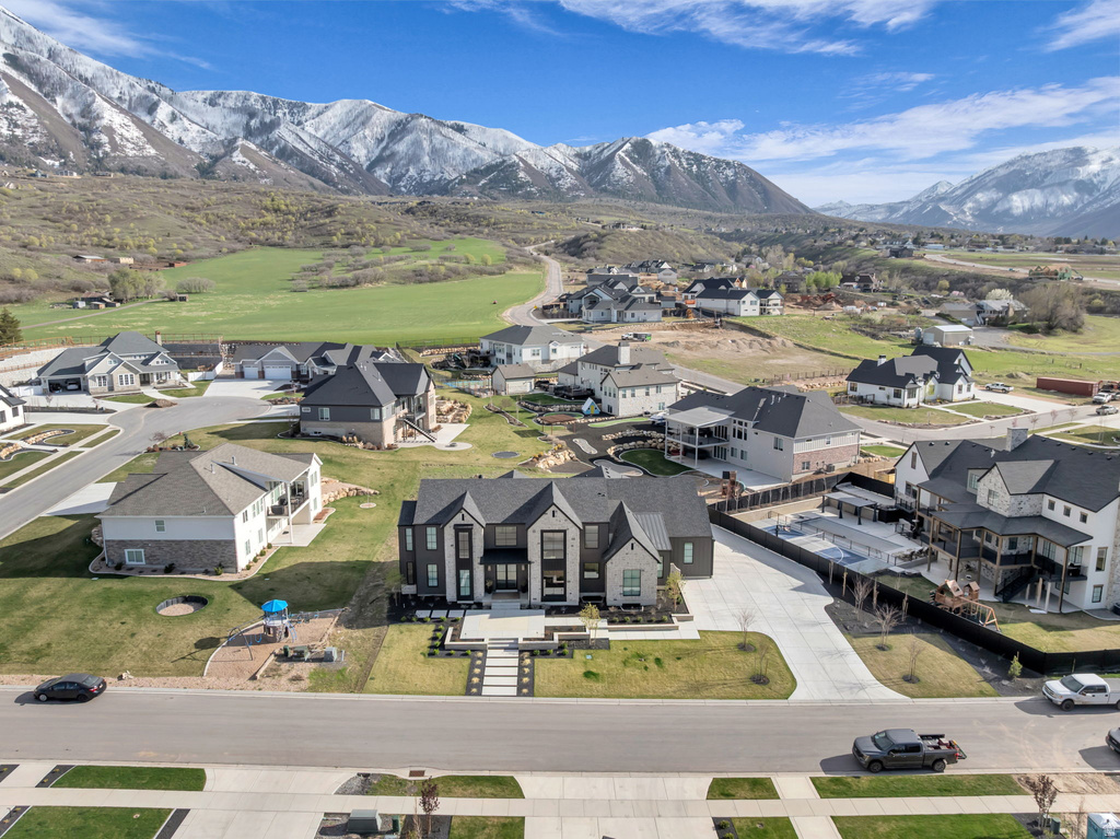 565 W AUTUMN BLAZE Woodland Hills, UT 84653