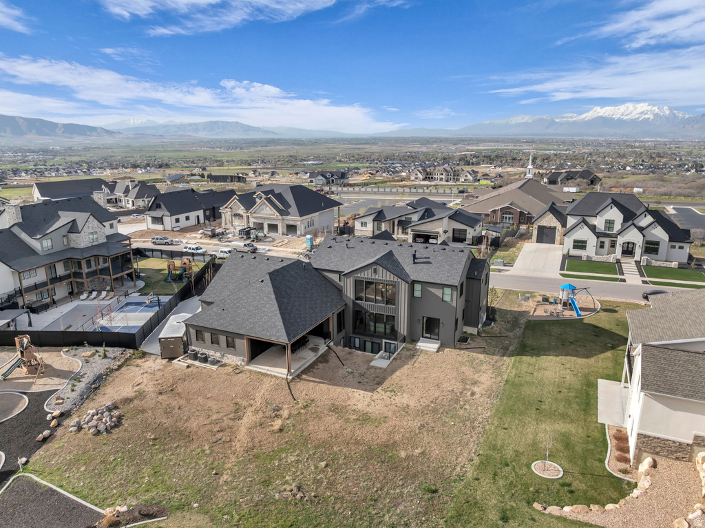 565 W AUTUMN BLAZE Woodland Hills, UT 84653