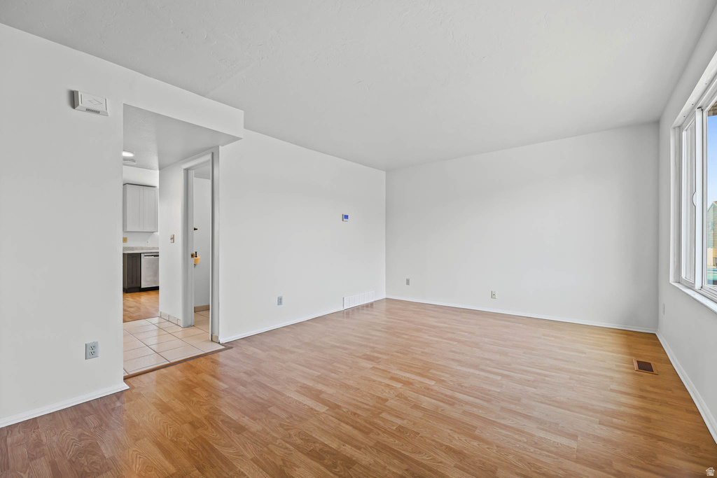 8832 S WILLOW WOOD WAY West Jordan, UT 84088