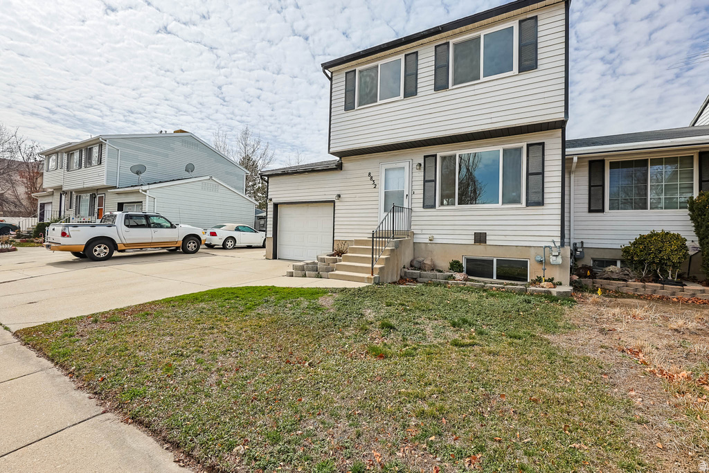 8832 S WILLOW WOOD WAY West Jordan, UT 84088