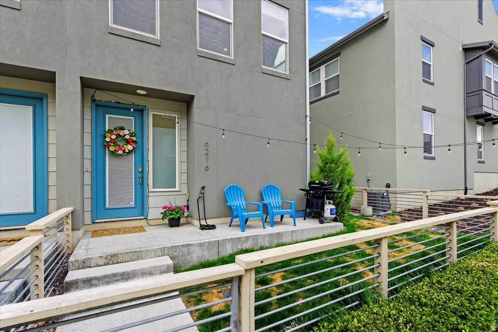 6216 W BIRCH RUN RD South Jordan, UT 84009