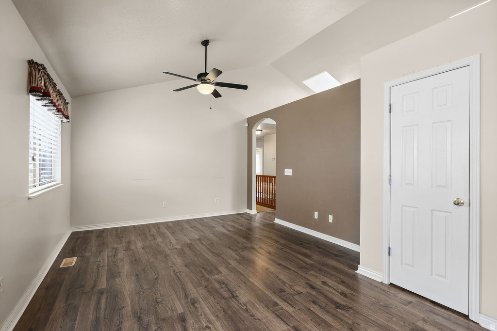 305 W 2300 S Perry, UT 84302