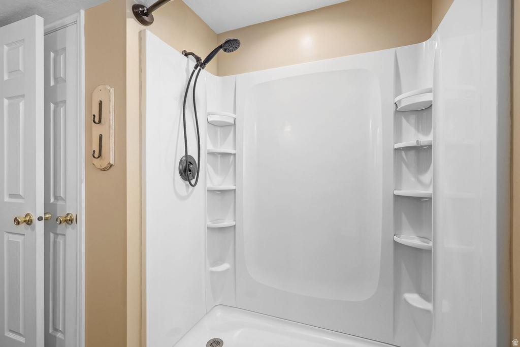 305 W 2300 S Perry, UT 84302