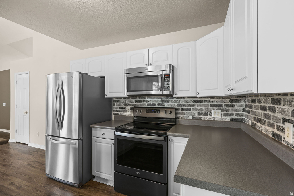 305 W 2300 S Perry, UT 84302