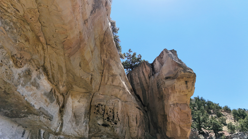 7500 SPRING CANYON RD Helper, UT 84526