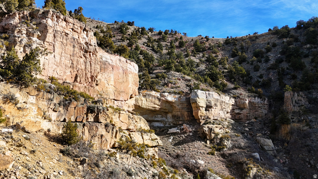 7500 SPRING CANYON RD Helper, UT 84526