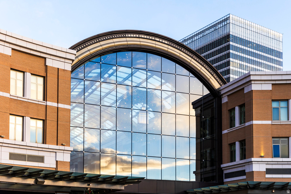 99 W SOUTH TEMPLE #1502 Salt Lake City, UT 84101