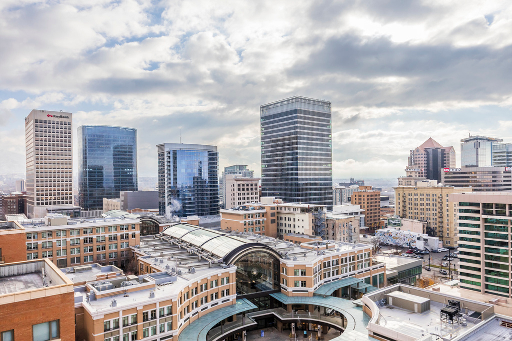 99 W SOUTH TEMPLE #1502 Salt Lake City, UT 84101