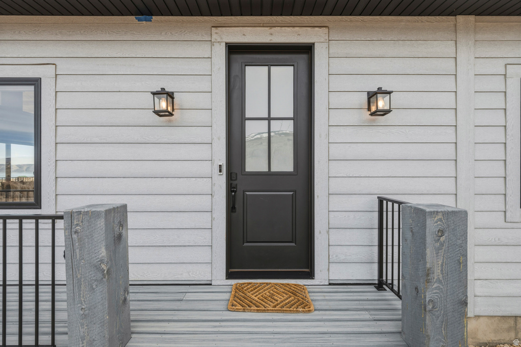 776 W SNOWBERRY CT Garden City, UT 84028