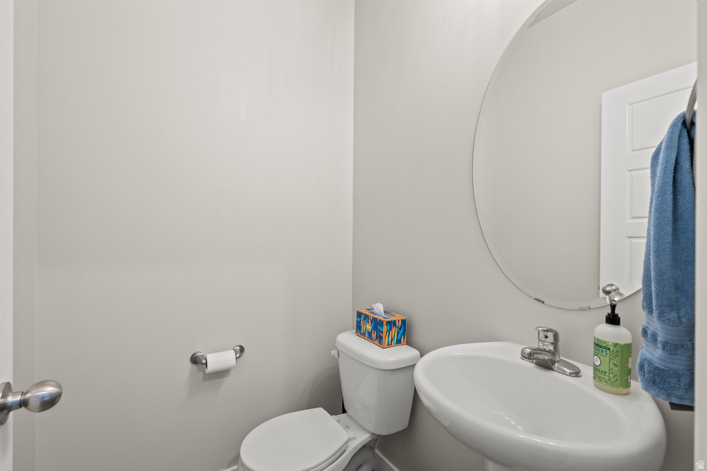 4180 E CENTER POINT ST Eagle Mountain, UT 84005