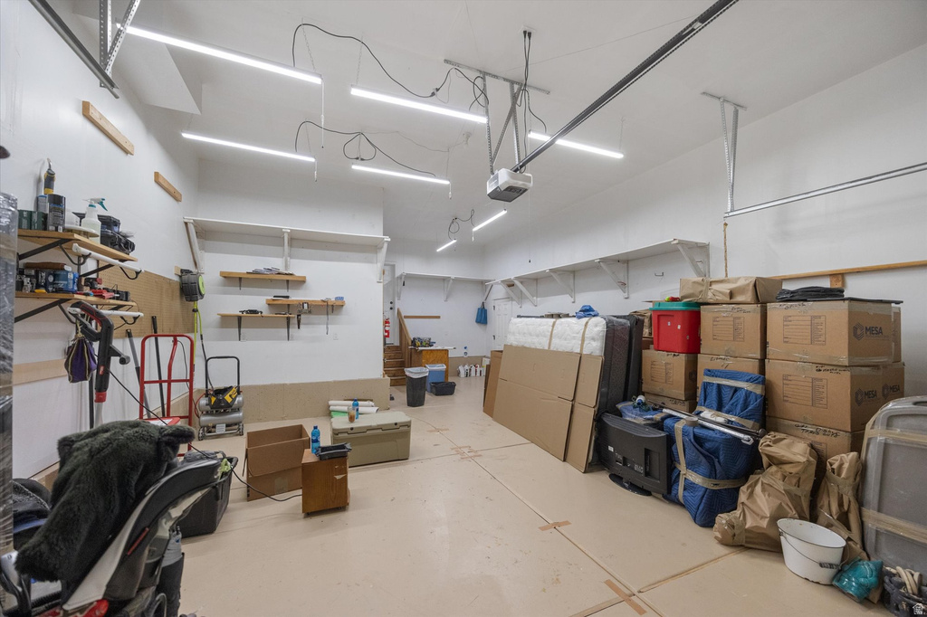 9303 N VERNHAM LN Eagle Mountain, UT 84005