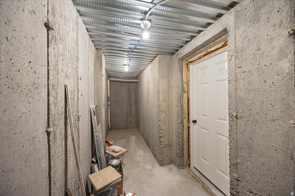 9303 N VERNHAM LN Eagle Mountain, UT 84005