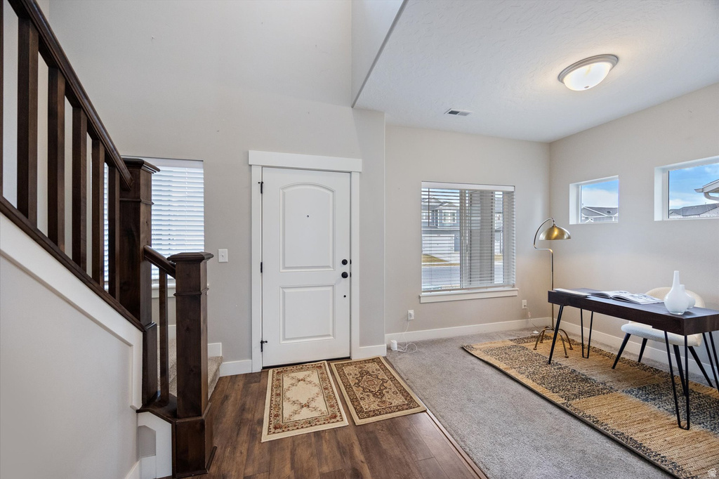 9303 N VERNHAM LN Eagle Mountain, UT 84005