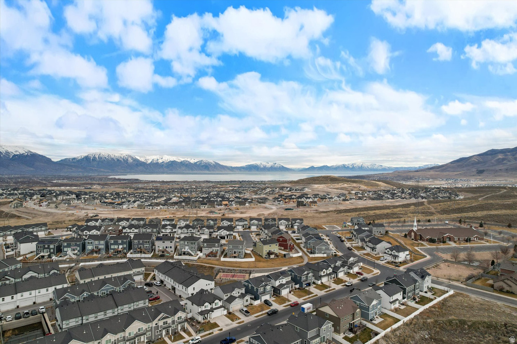 9303 N VERNHAM LN Eagle Mountain, UT 84005