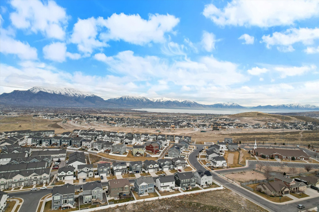 9303 N VERNHAM LN Eagle Mountain, UT 84005