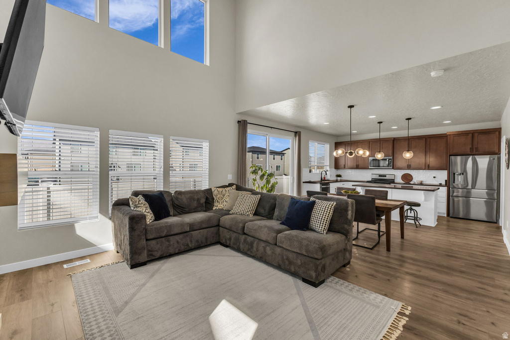 5147 N OAK CREEK DR Eagle Mountain, UT 84005