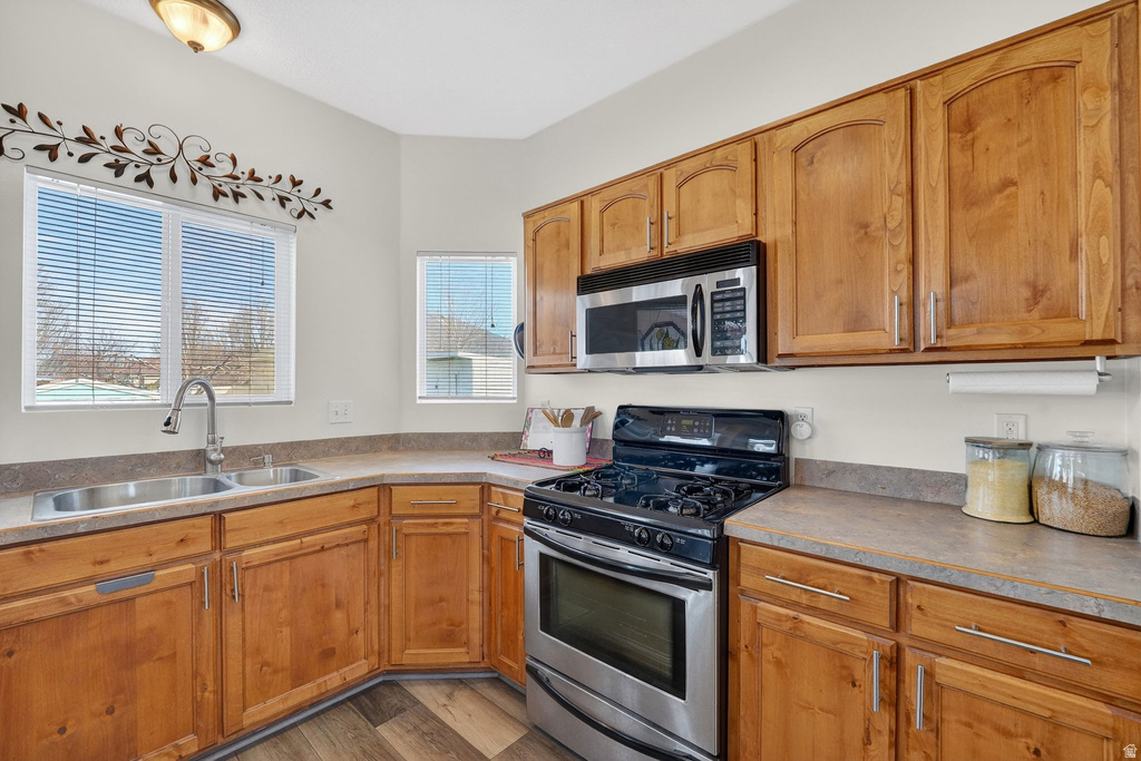 1728 DALLAS ST Syracuse, UT 84075