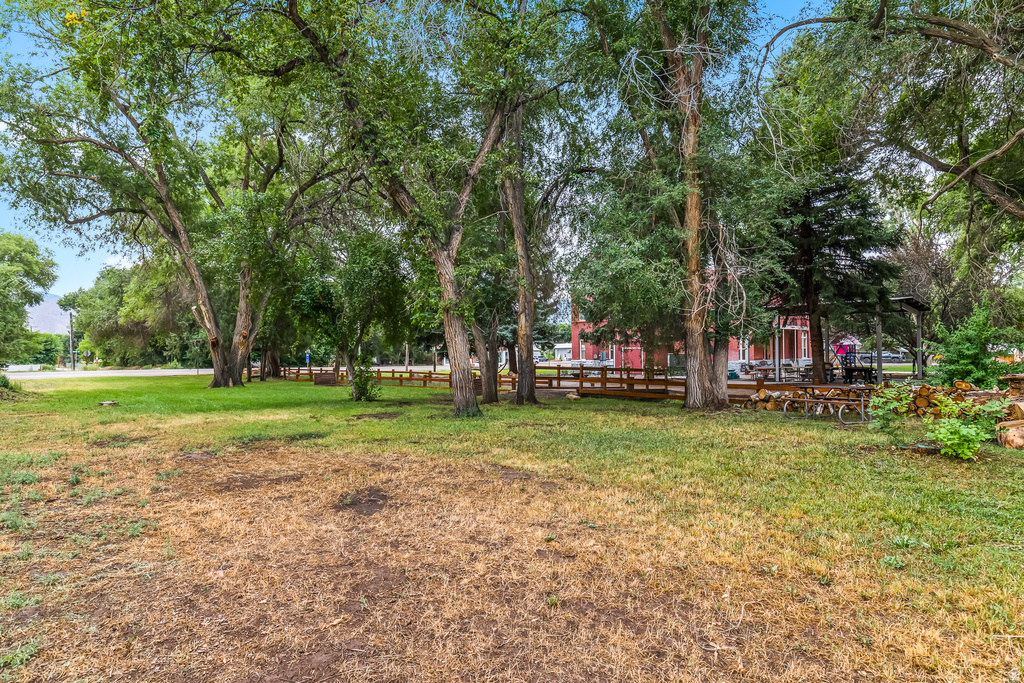 21 N MAIN ST Junction, UT 84740