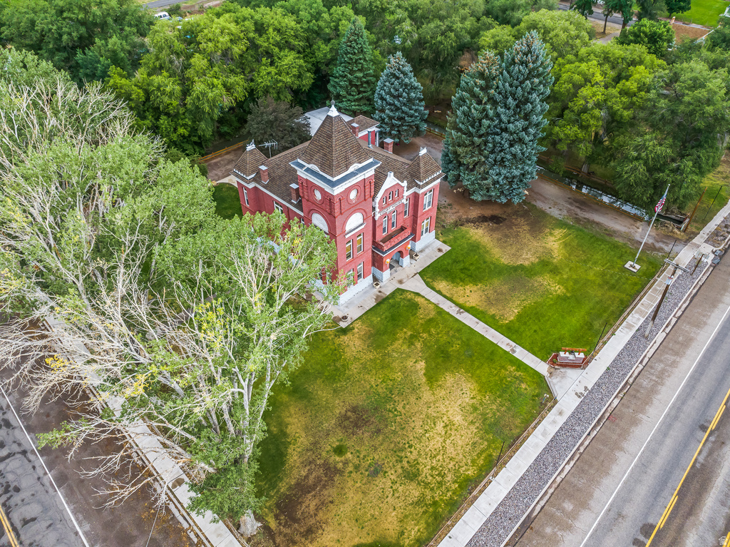 21 N MAIN ST Junction, UT 84740