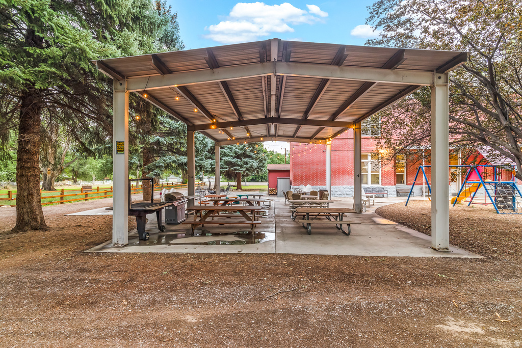 21 N MAIN ST Junction, UT 84740