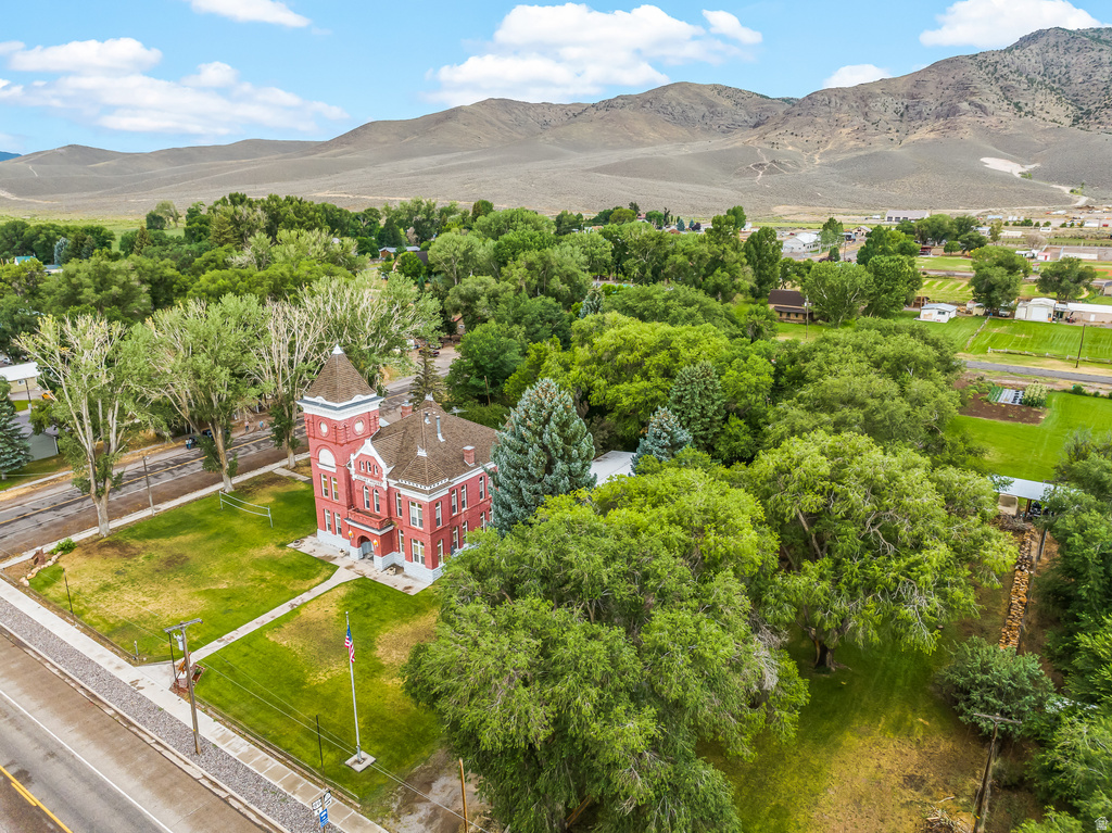 21 N MAIN ST Junction, UT 84740