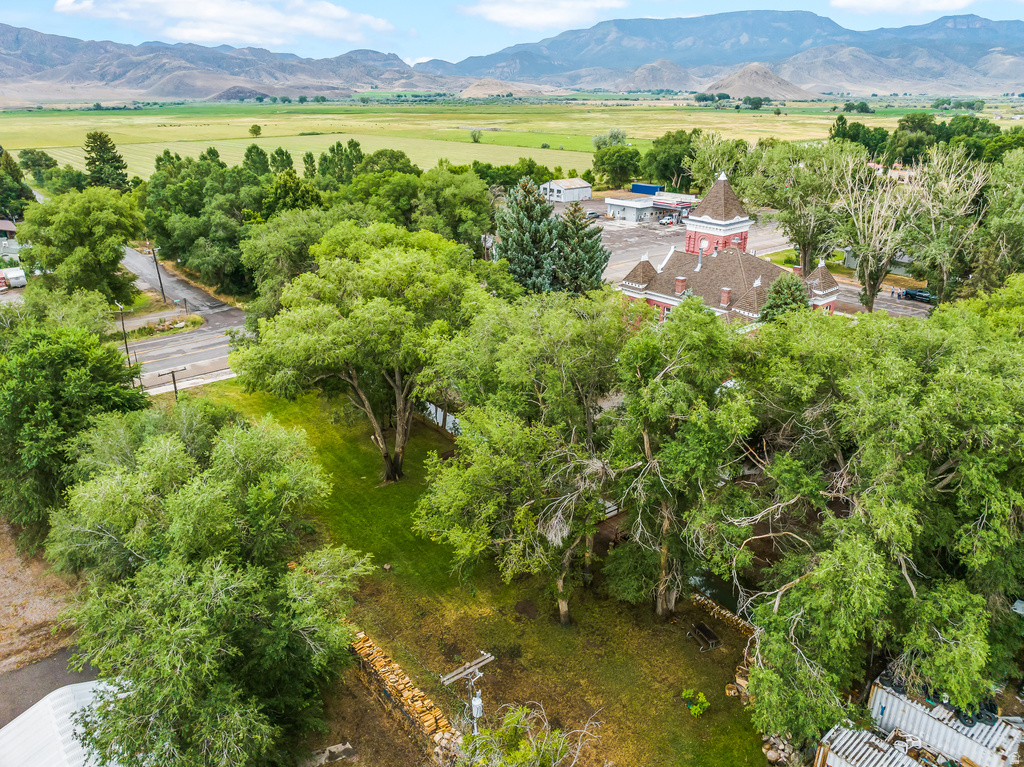 21 N MAIN ST Junction, UT 84740