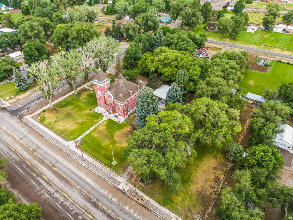 21 N MAIN ST Junction, UT 84740