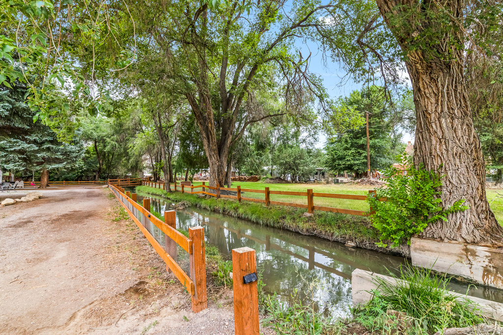 21 N MAIN ST Junction, UT 84740