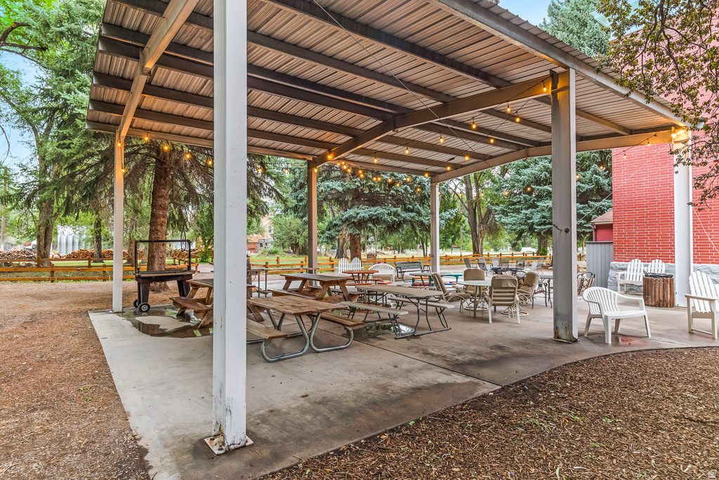 21 N MAIN ST Junction, UT 84740